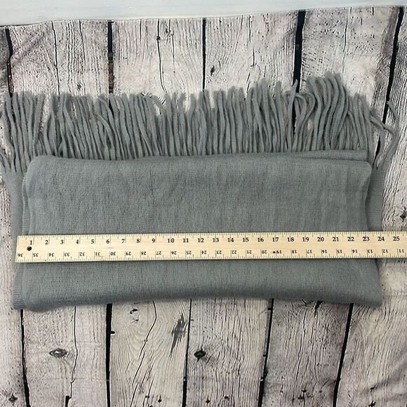 Steve Madden Rectangular Oversized Gray Fringed Scarf - Picture 6 of 7